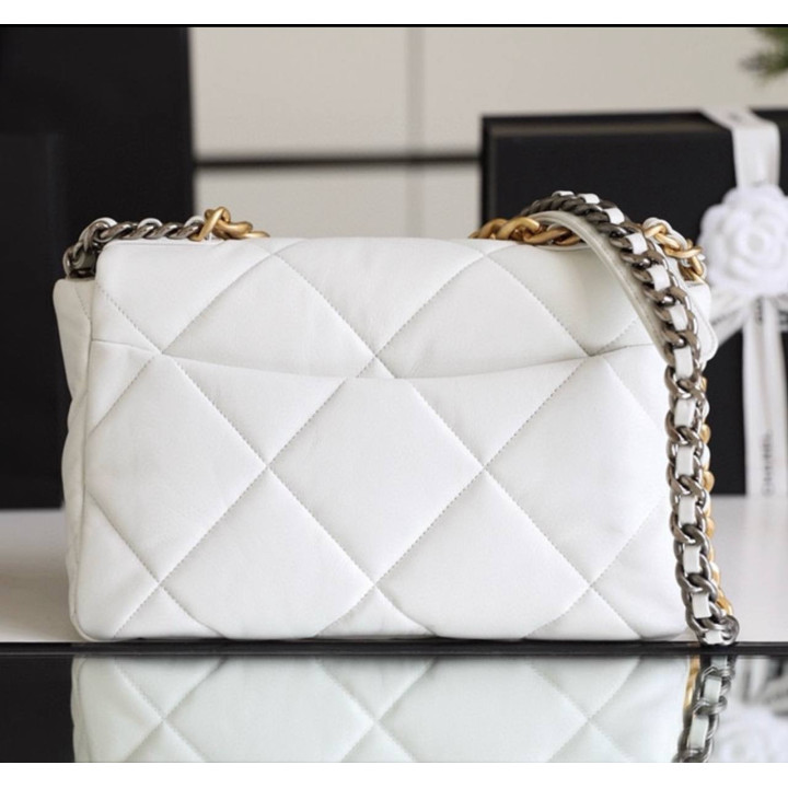 сумка Chanel 19 Flap Bag